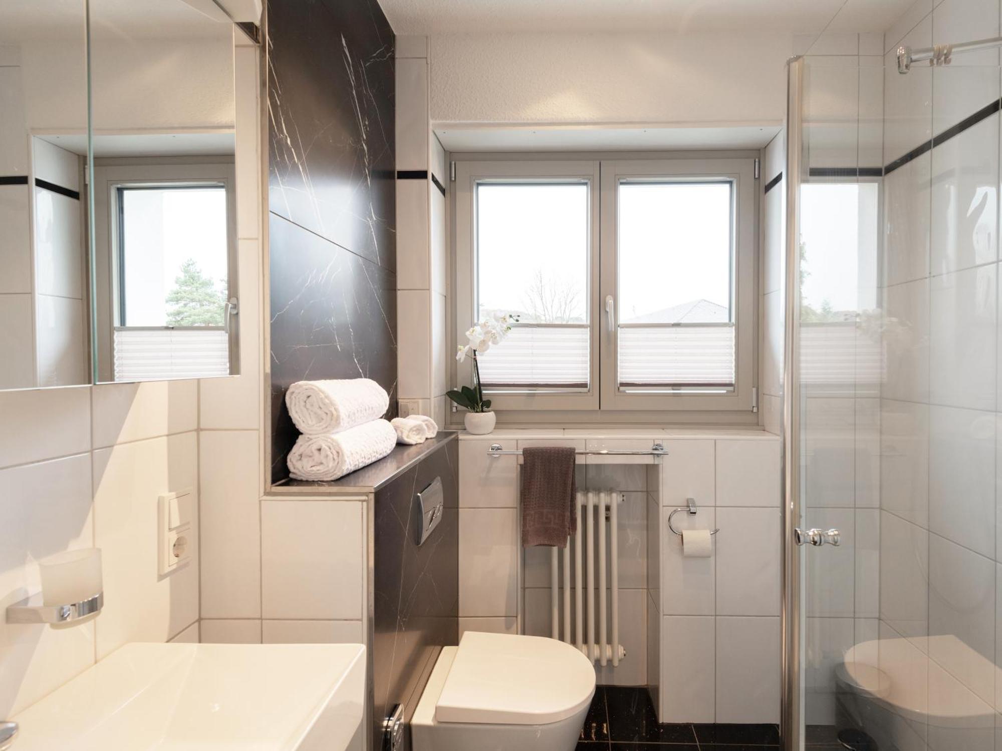 Exklusive Wohnung Mit Ahrblick 2 バート・ノイェンアール・アールヴァイラー エクステリア 写真